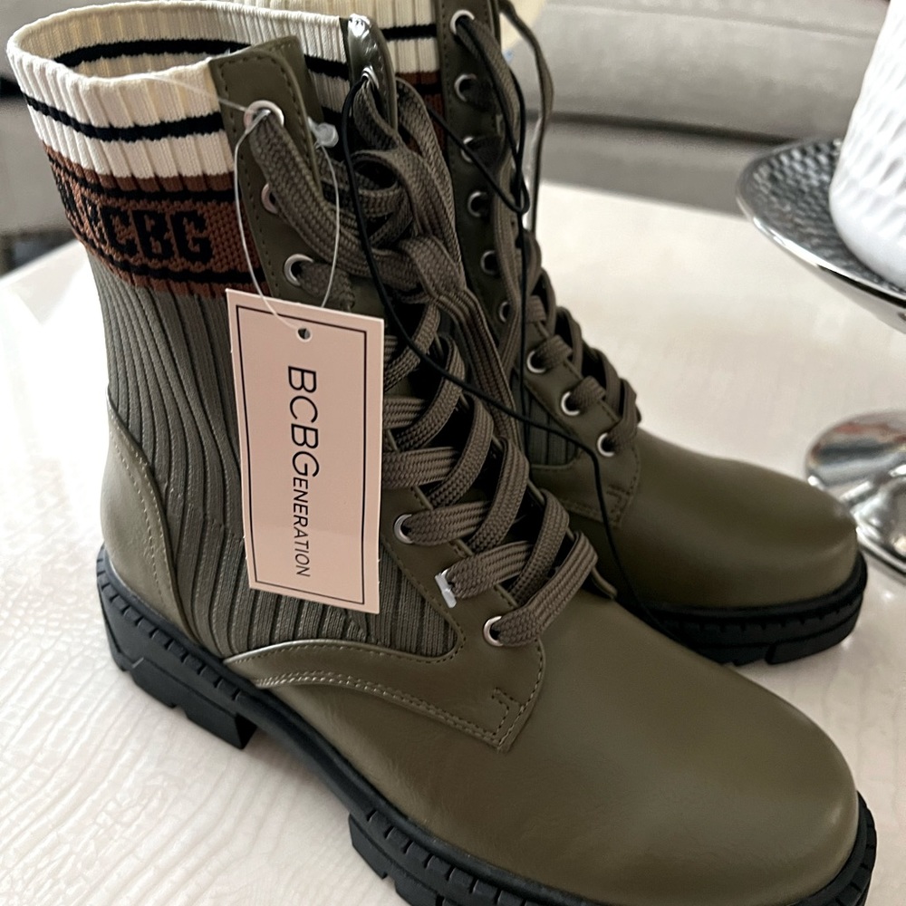 Beautiful combat boots with gorgeous army green color